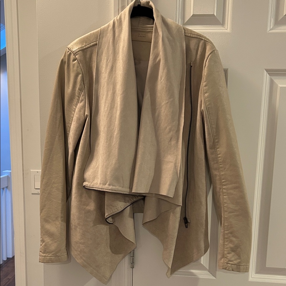 Beige Women's Jacket Blank NYC Size Medium NWOT